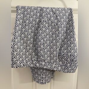 Talbots Chatham Crop Pants in Navy and White Patterned